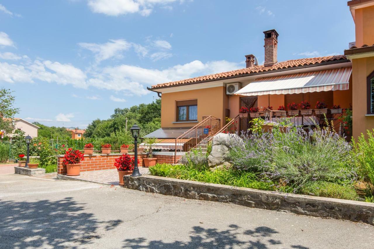 Apartman Branka Labin  Buitenkant foto
