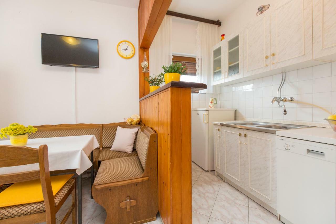Apartman Branka Labin  Buitenkant foto