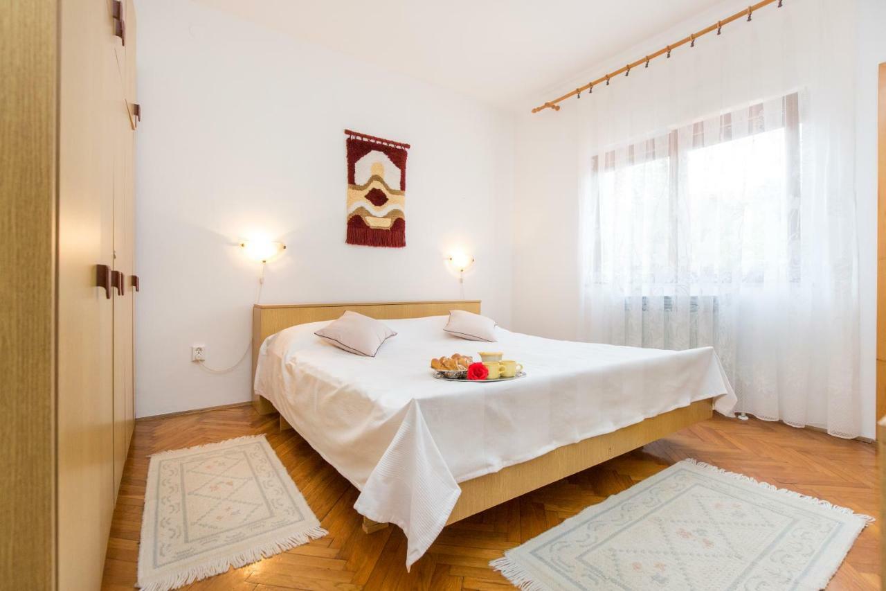 Apartman Branka Labin  Buitenkant foto