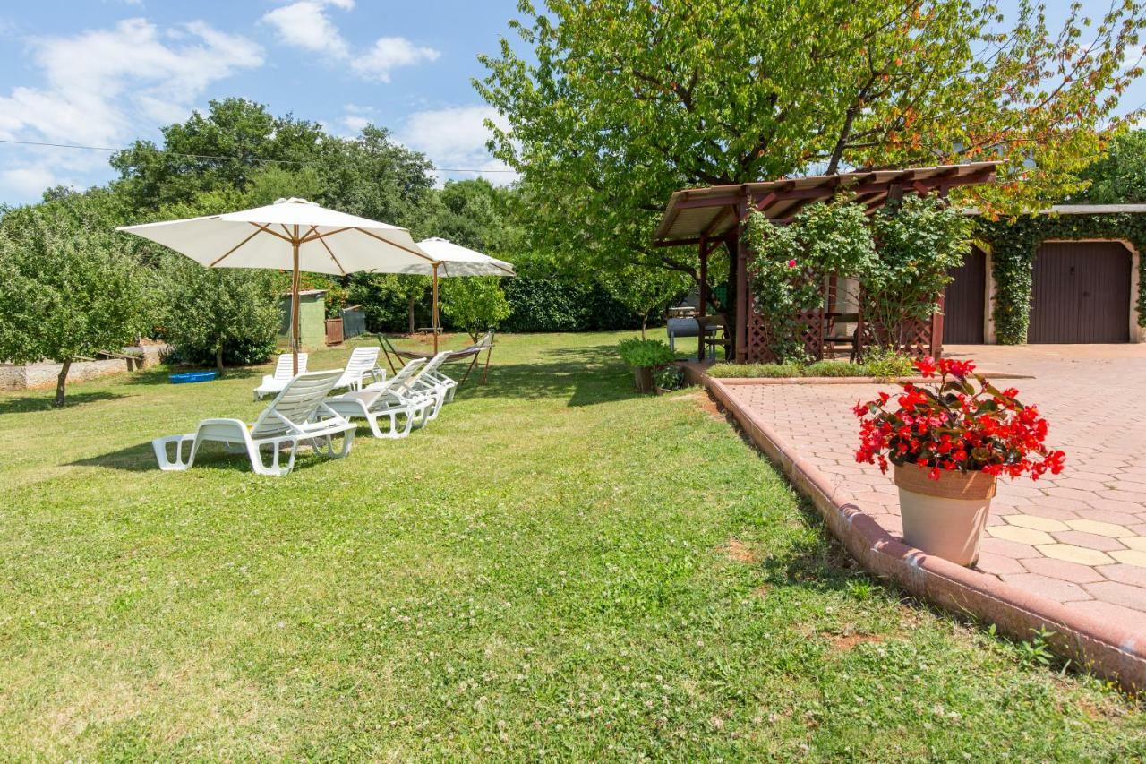 Apartman Branka Labin  Buitenkant foto
