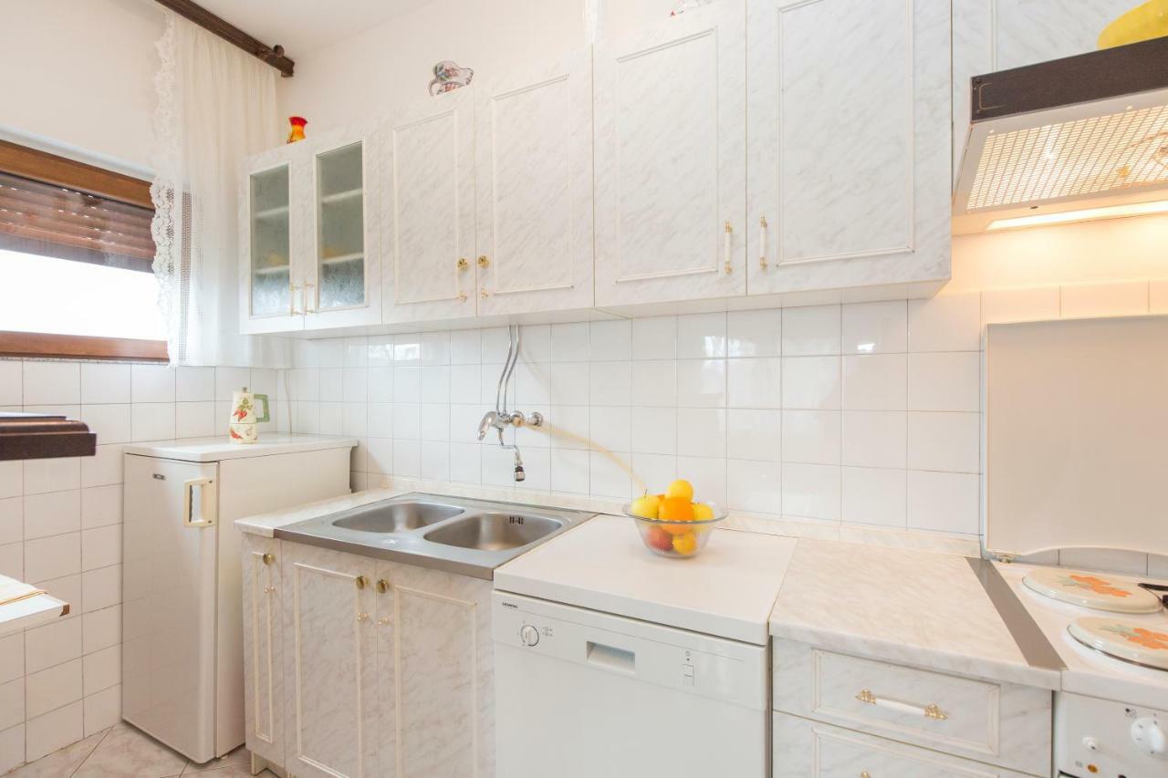 Apartman Branka Labin  Buitenkant foto